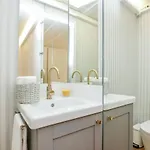Apartament Golden Cage Chiado - Charm Historic And Cozy Lizbona