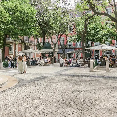 Golden Cage Chiado - Charm Historic And Cozy Lisbona