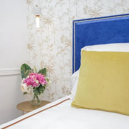 Golden Cage Chiado - Charm Historic And Cozy Lisboa