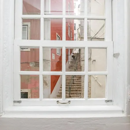 아파트 Golden Cage Chiado - Charm Historic And Cozy 리스본