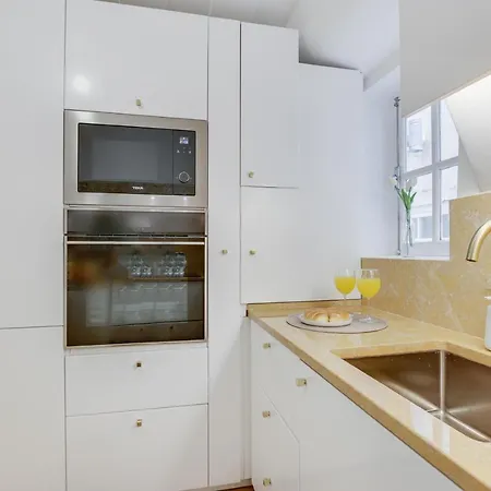 Golden Cage Chiado - Charm Historic And Cozy