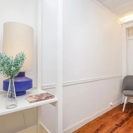 Golden Cage Chiado - Charm Historic And Cozy 아파트 리스본