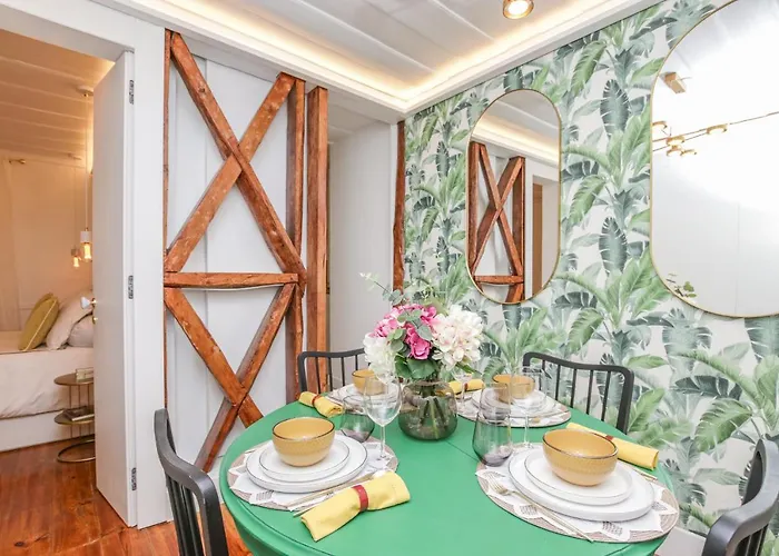Golden Cage Chiado - Charm Historic And Cozy * Lizbona